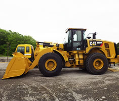 CAT 966M