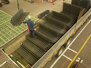 特殊機材の詰め込み